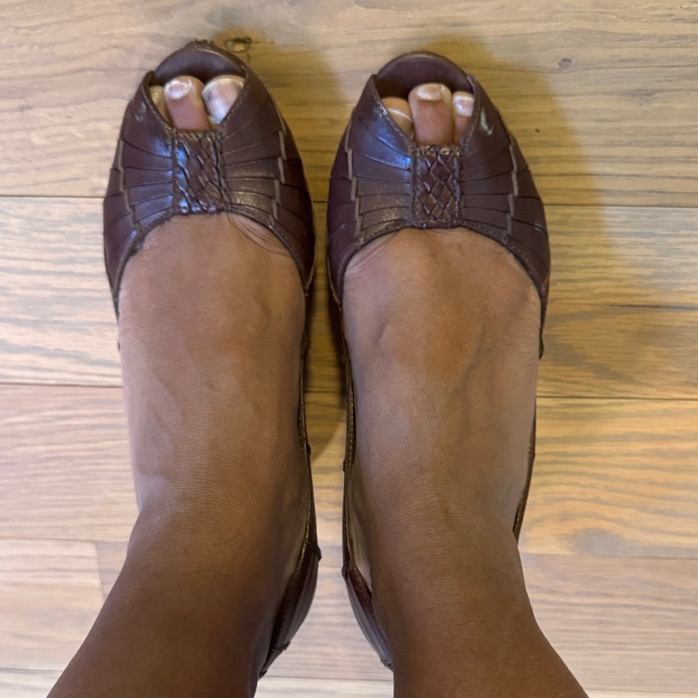 Cole haan Brown Peep-Toe size 6